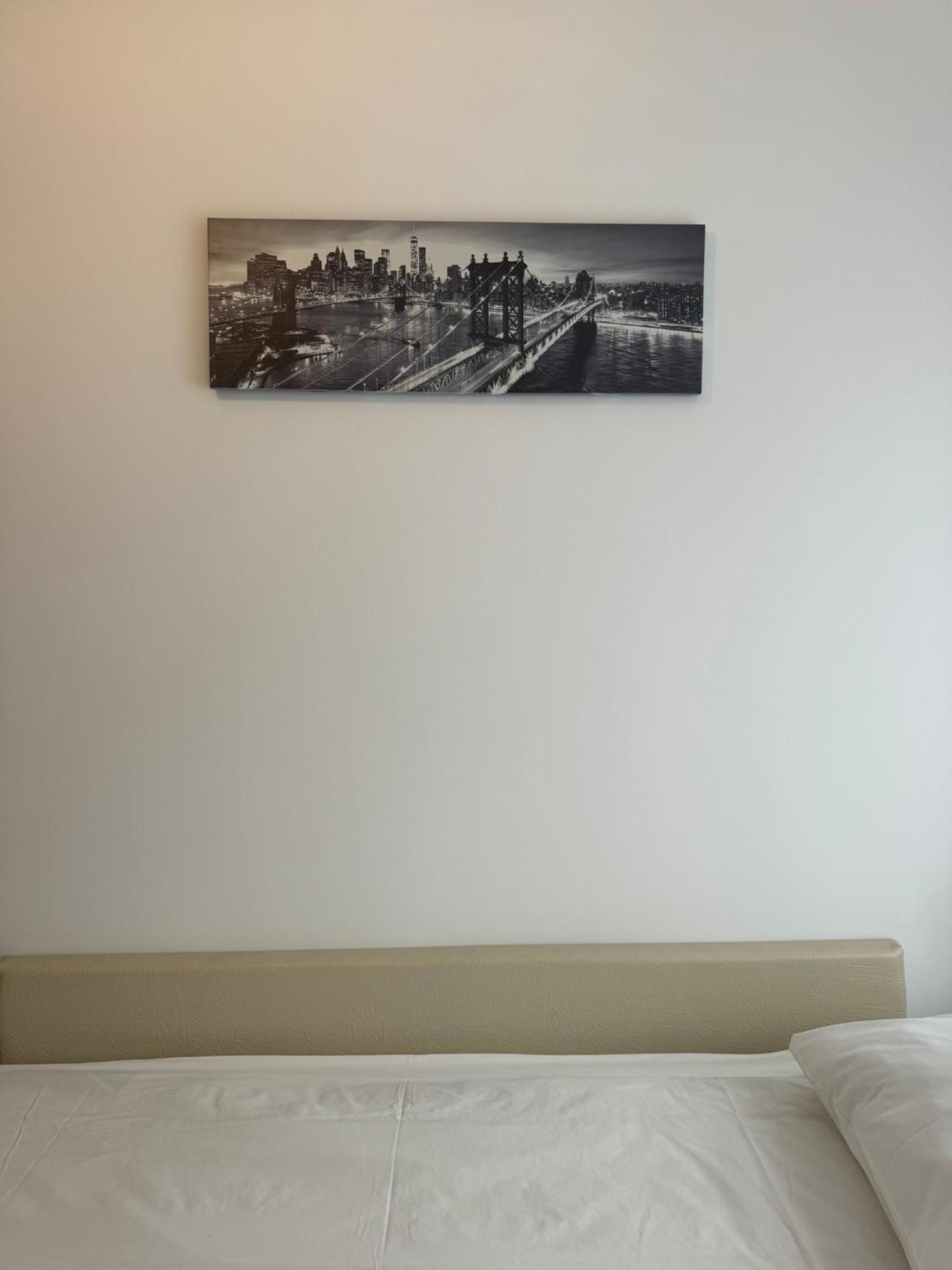 Apartament Central Рымнику-Вылча Экстерьер фото