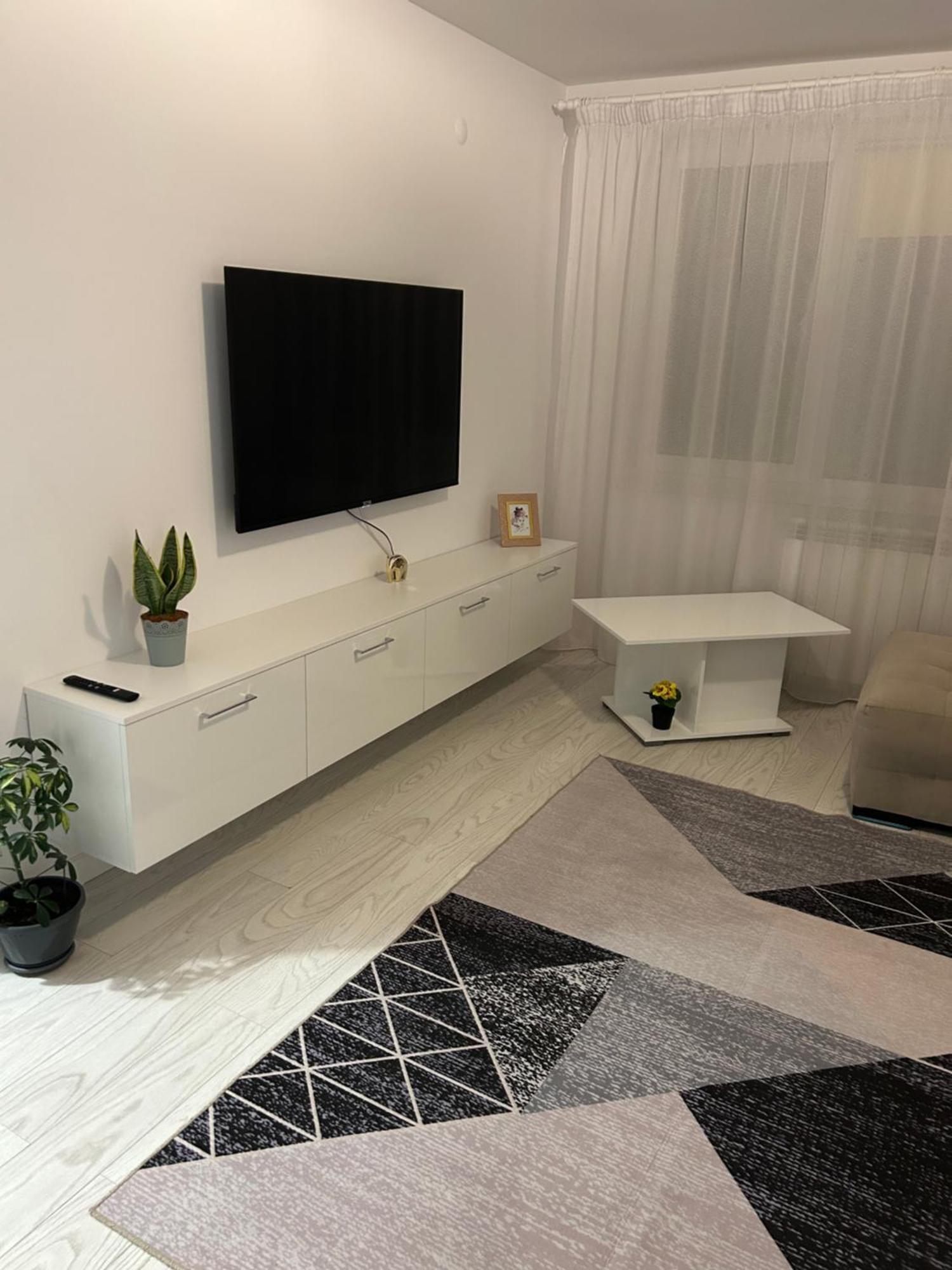 Apartament Central Рымнику-Вылча Экстерьер фото
